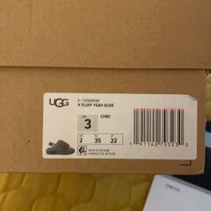 Kids Ugg slippers